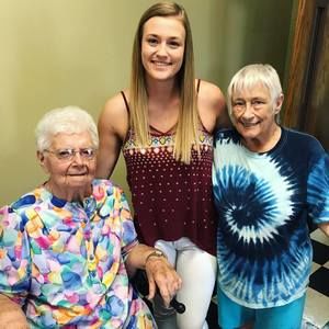 Meet your Posher, Danielle